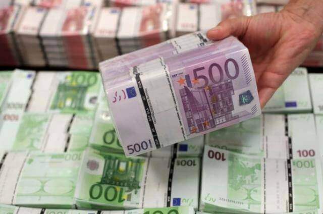 رقم قياسي لتحويلات المغاربة المقيمين بالخارج خلال 2024 رقم قياسي لتحويلات المغاربة المقيمين بالخارج خلال 2024